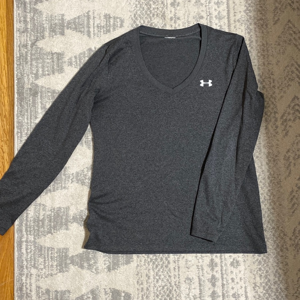 Under armour heat gear long sleeve shirt